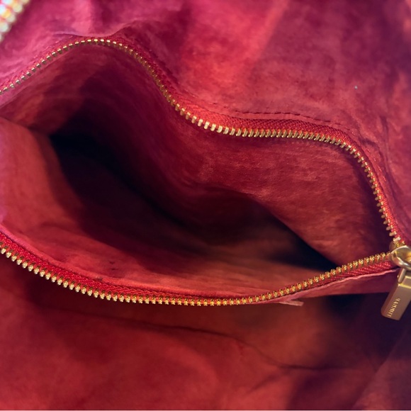 Hammitt Daniel Medium Winter Cherry Bag - Picture 6 of 7